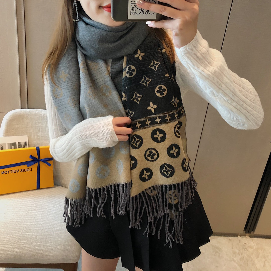 14E467W　 Fashion scarves