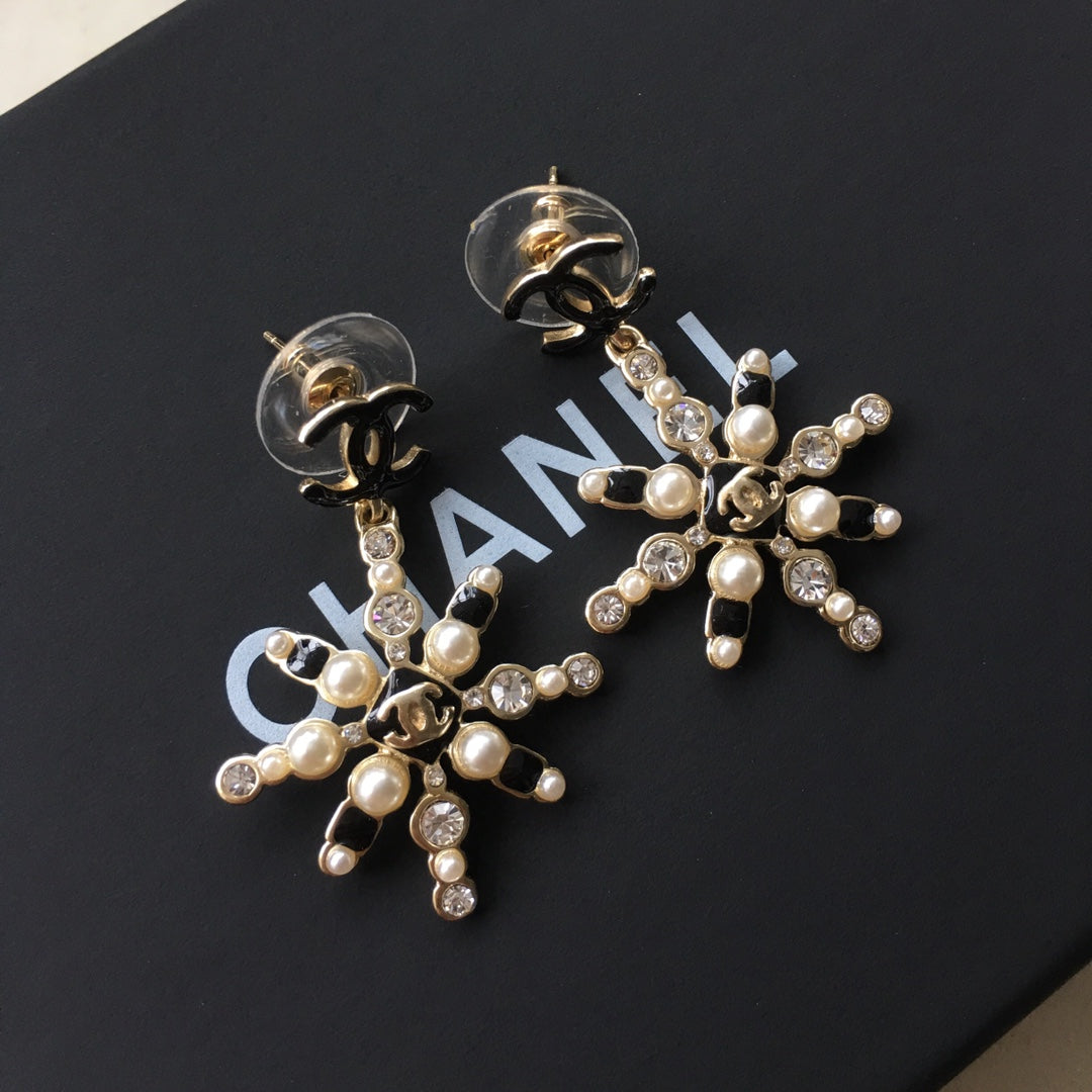 14C106E  Fashionable and high quality earrings