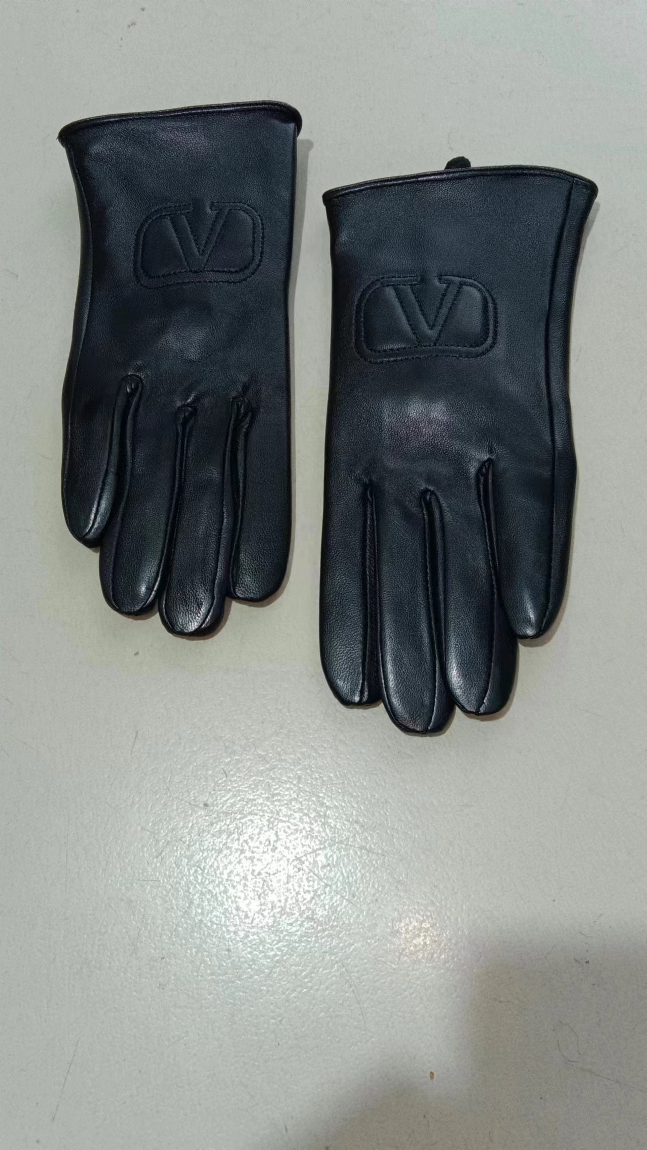 24VL114S   Fashion gloves