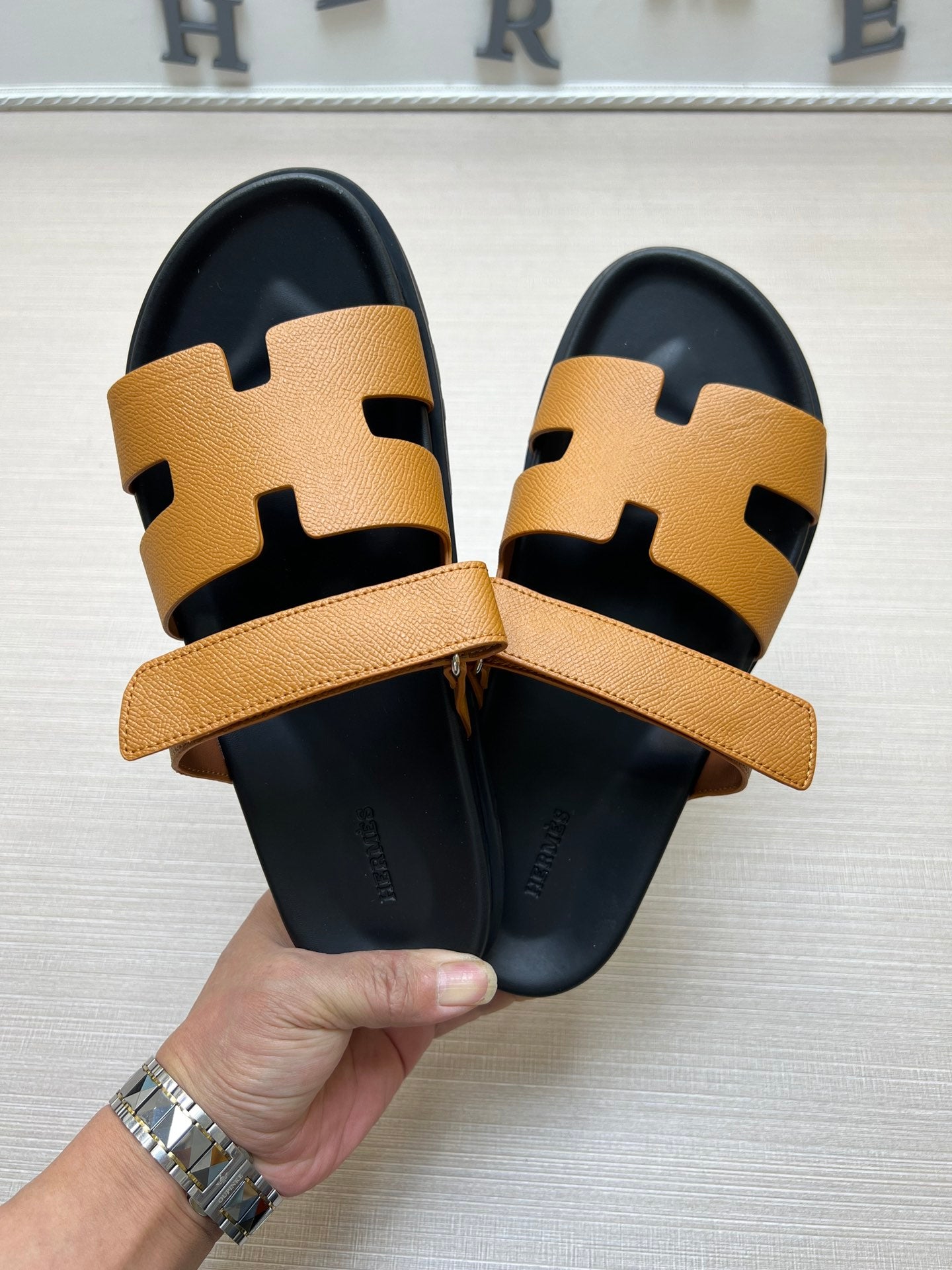 54H1Z    fashionslippers