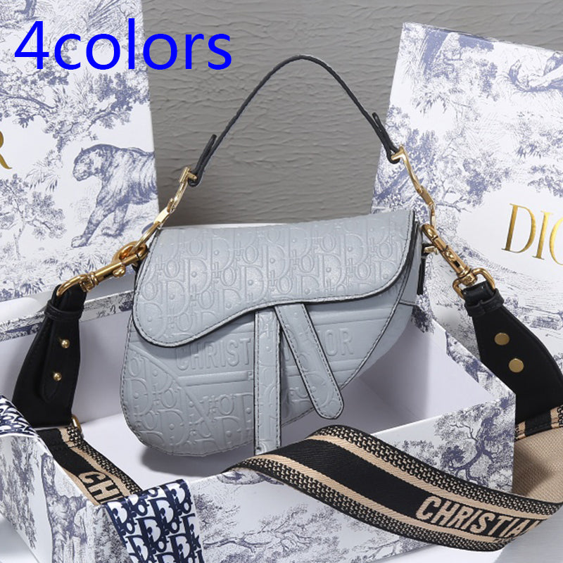 5D14B  Fashionable leather bag 