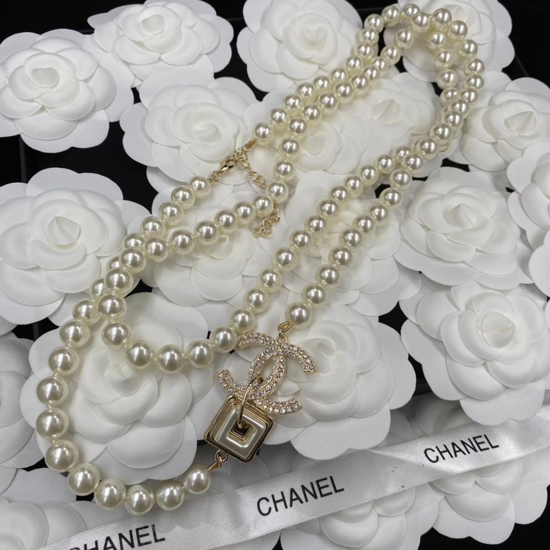 14C381X  Fashionable and high quality  Necklaces