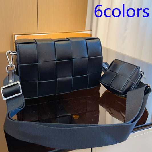 6XA200B ( Fashionable leather bag )