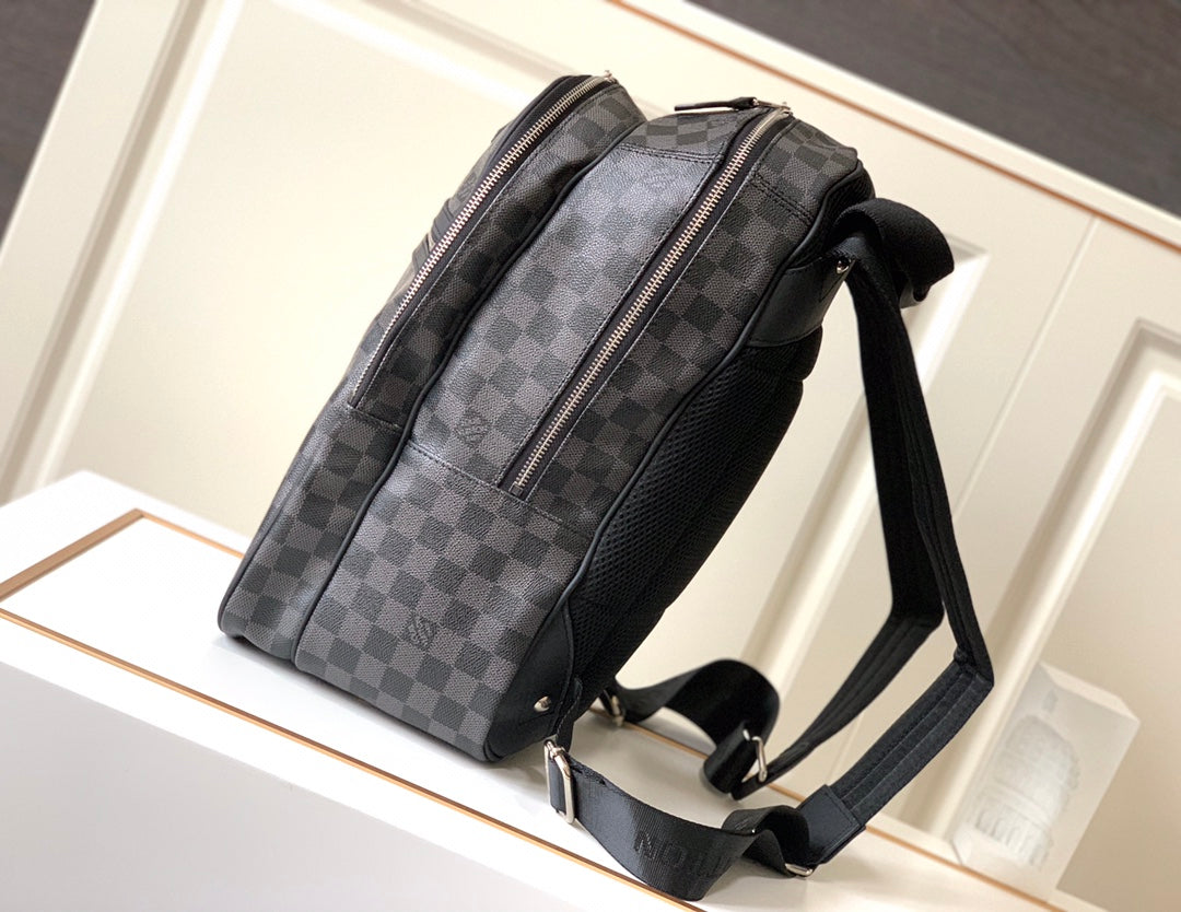 2XE356B Fashion leather backpacks