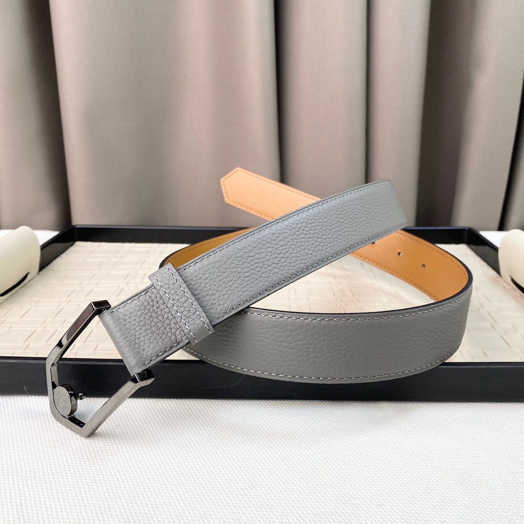 14H105P   (High quality leather belt With full package)