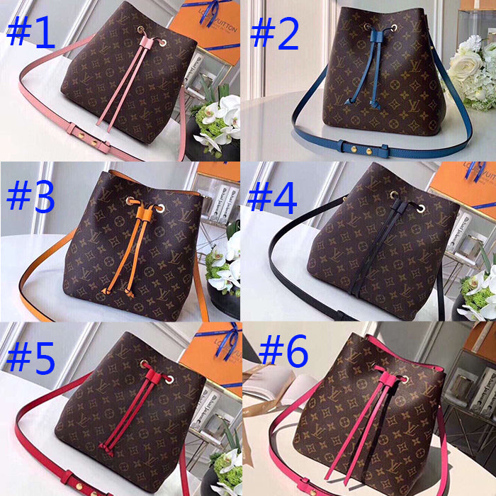 3E81B  Fashionable leather bag 