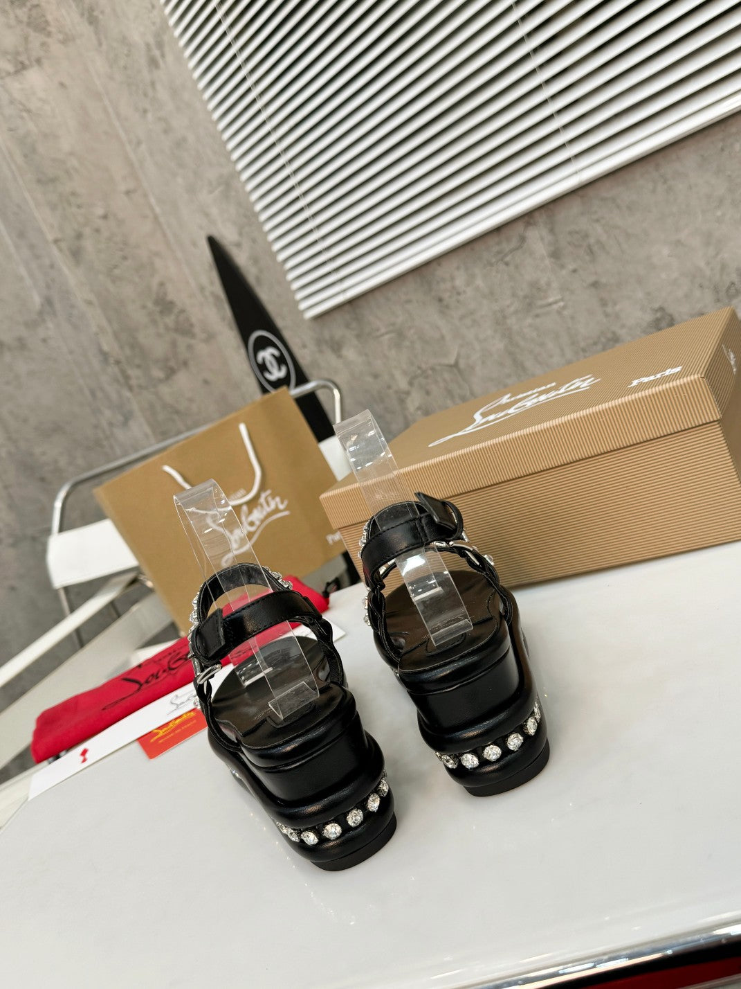 J4A8Z  High quality leather sandals 6cm