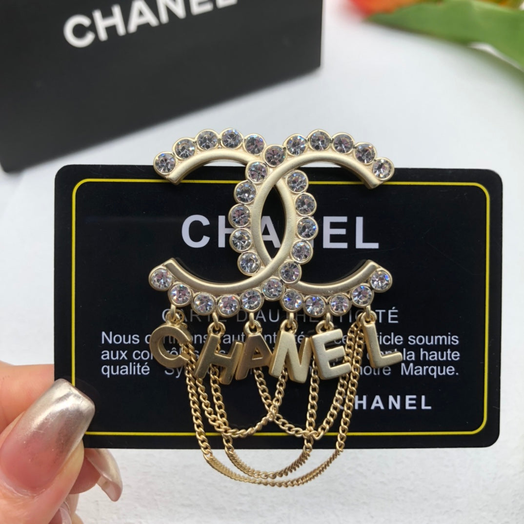 14C888X   Fashion Brooch