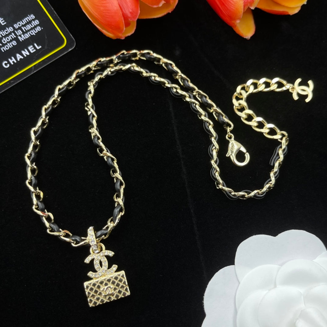 14C920X  Fashion Necklaces