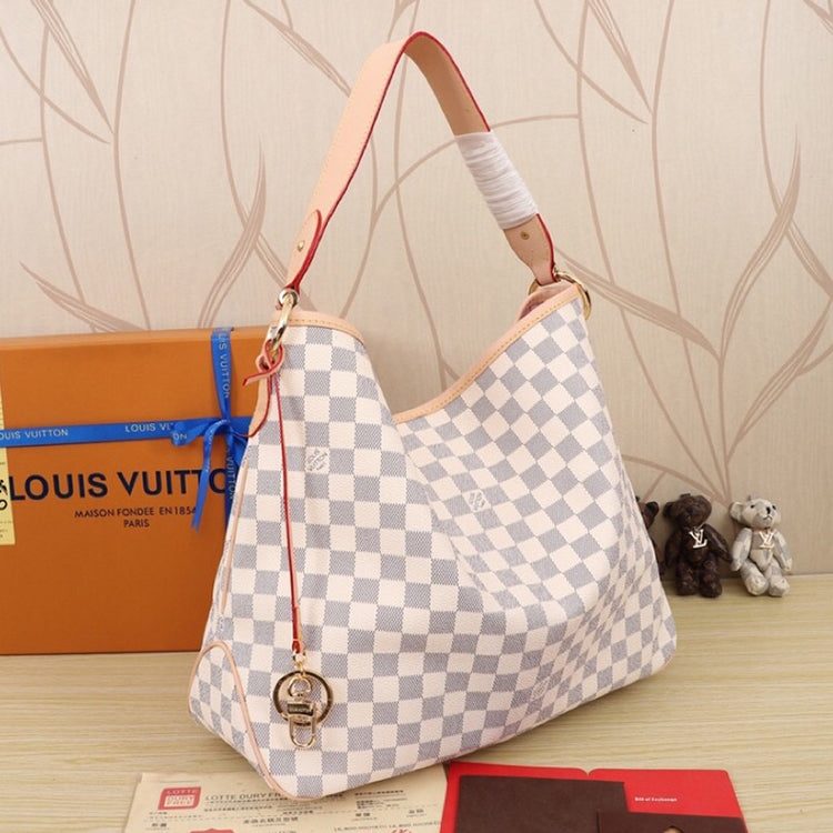 1E86B  Fashionable leather bag 