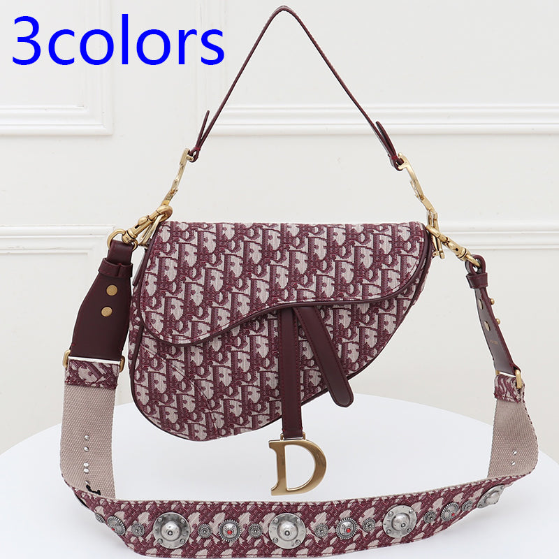 5D12B  Fashionable leather bag 