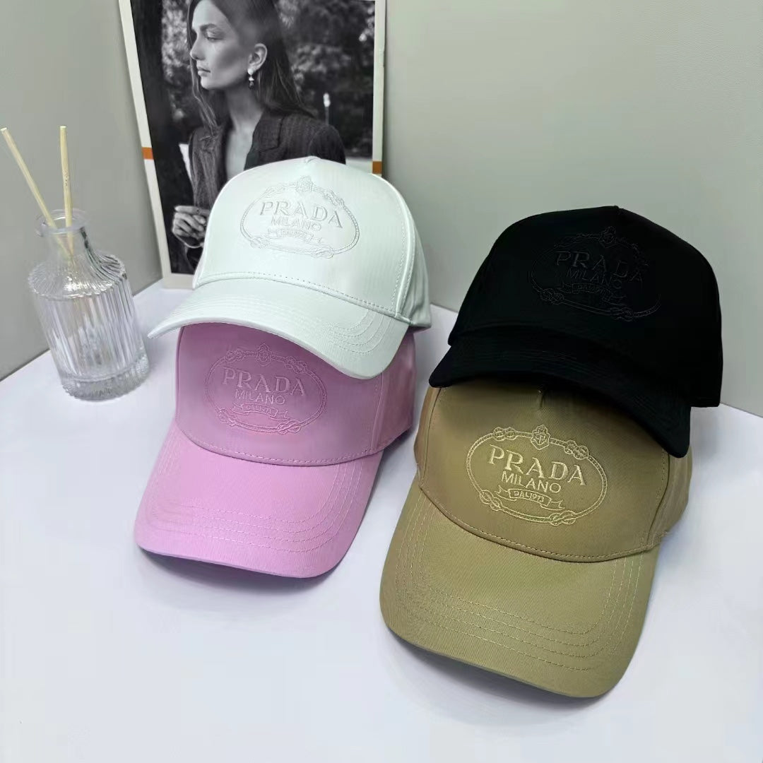 14PD67M  Fashion hats