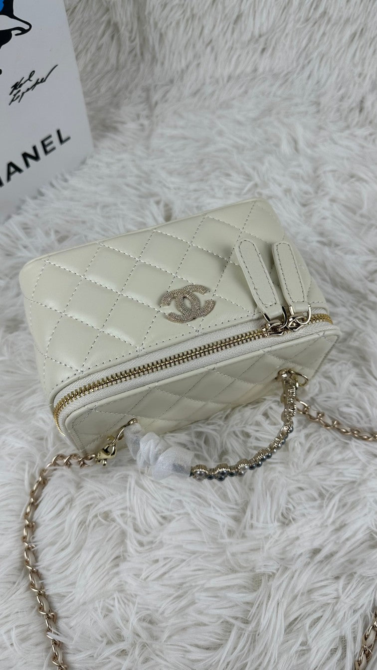 1XC377B  Fashionable leather bag 