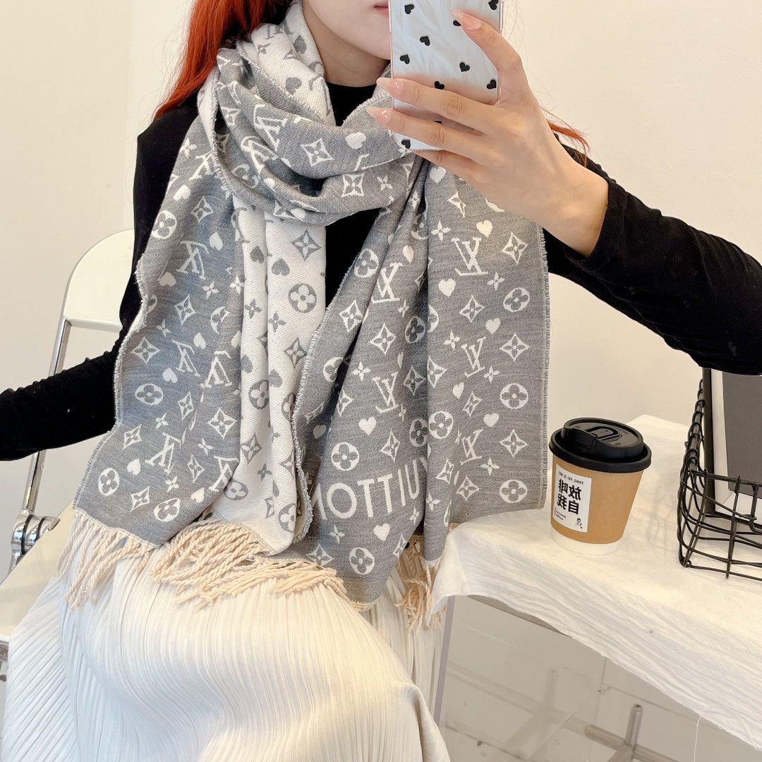 14E227W　Fashion scarves