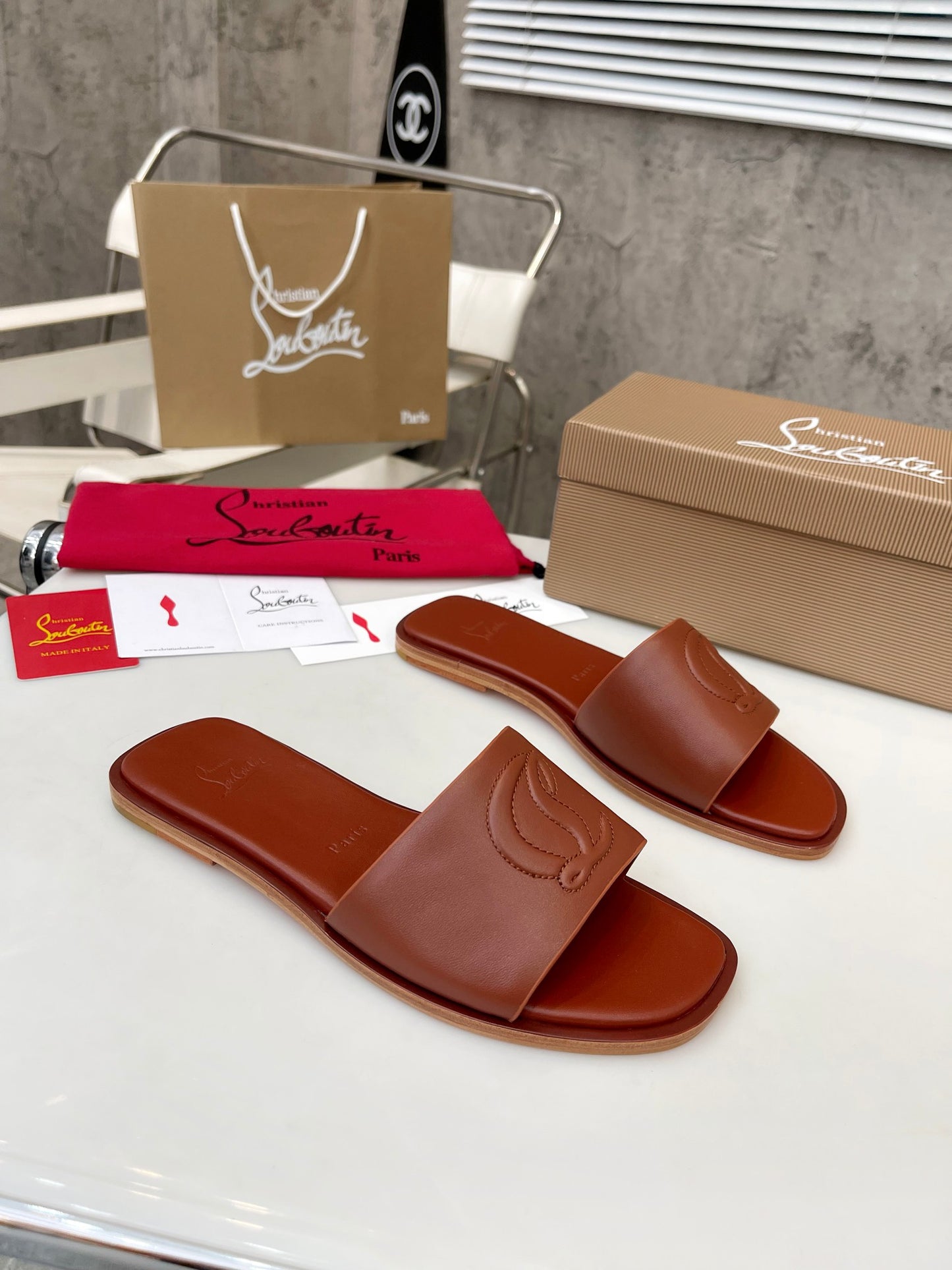 JXA32Z  High quality leather Slippers