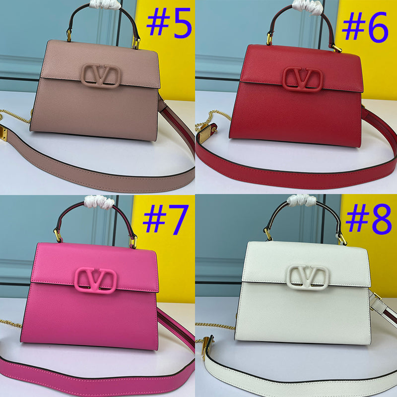 1XVL30B  Fashionable leather bag 