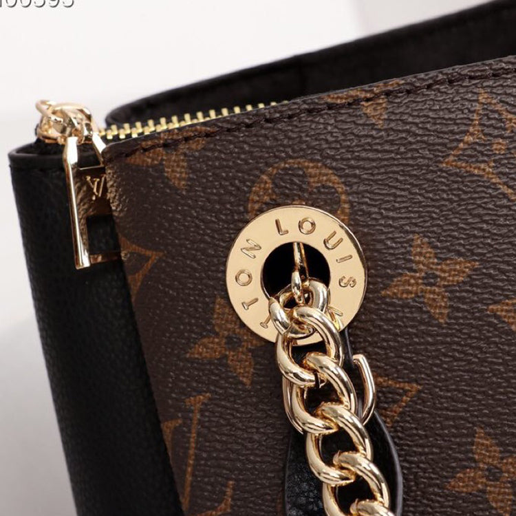 2E03B  Fashionable leather bag 