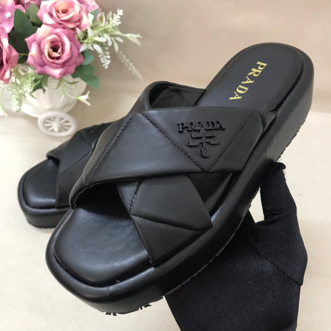 14PD25Z   fashion slippers