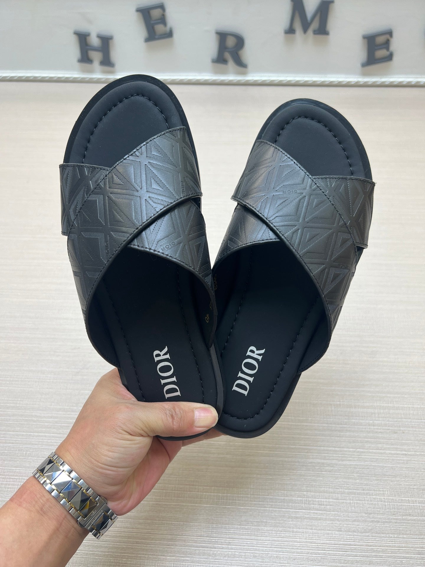 54D78Z   fashion slippers