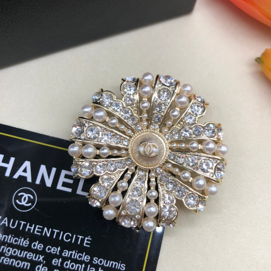 14C854X  Fashion Brooch