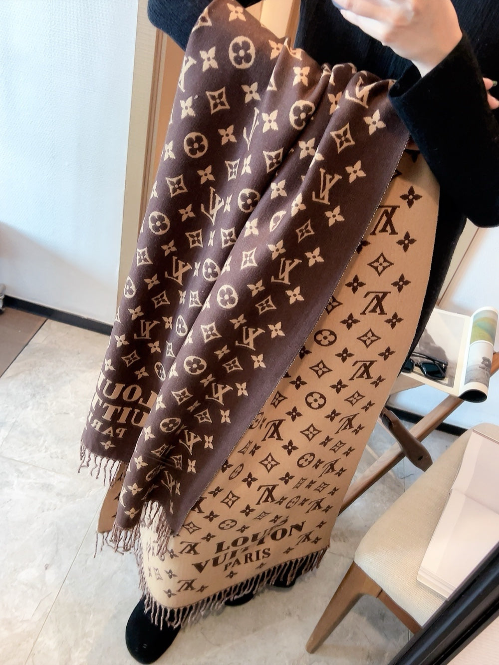 14E369W　Fashion scarves