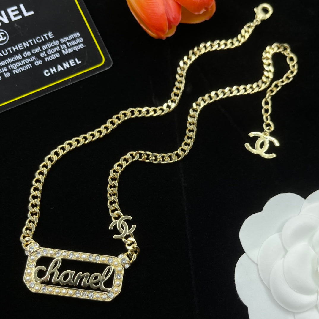 14C919X  Fashion Necklaces