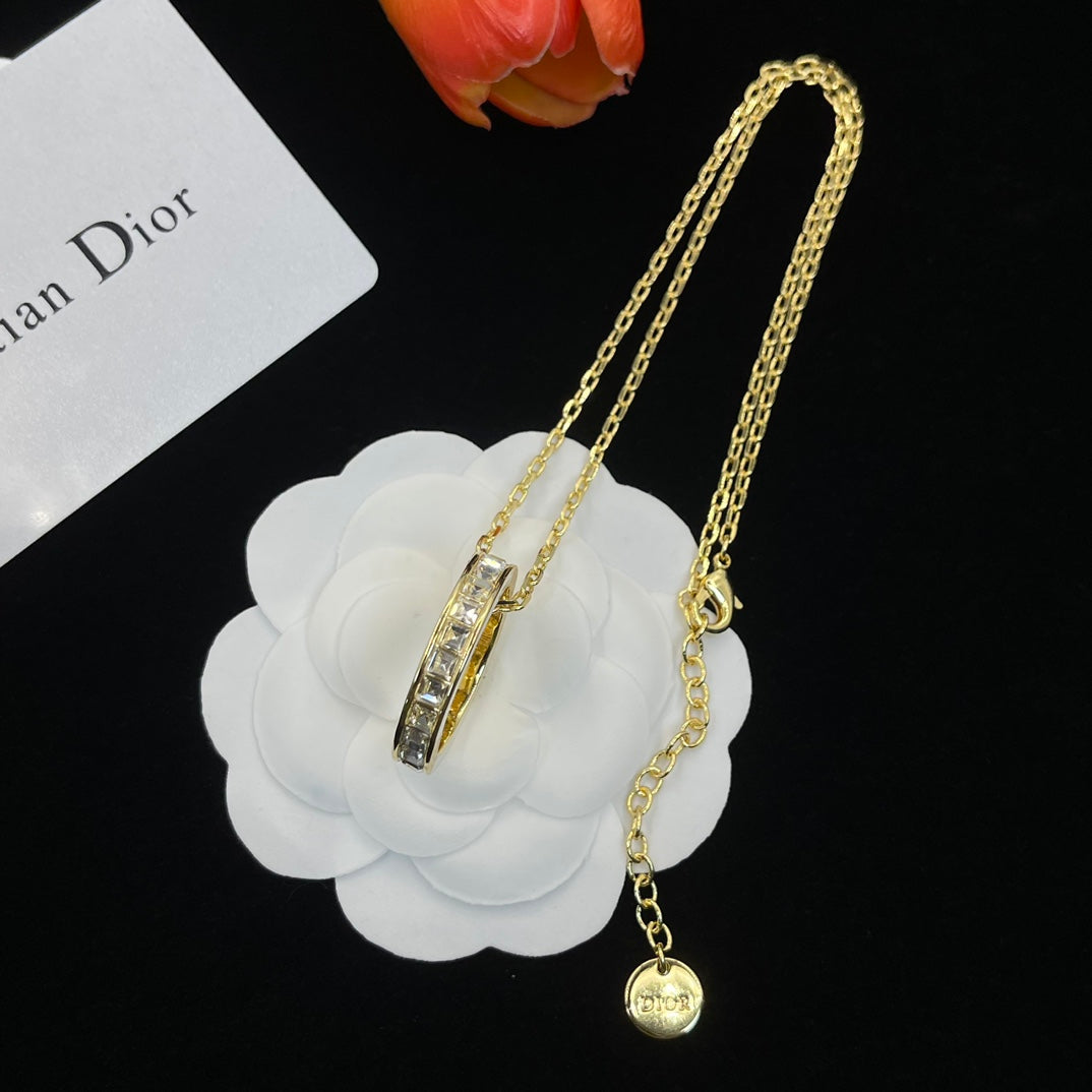 14D1060X   Fashion Necklaces