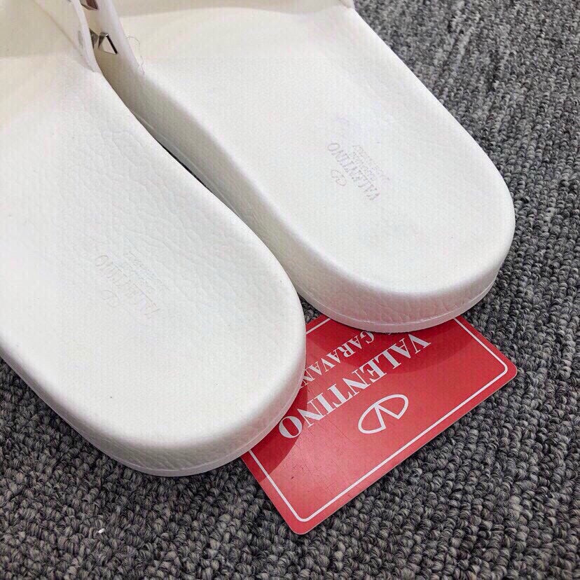 54VL52Z    fashion  slippers