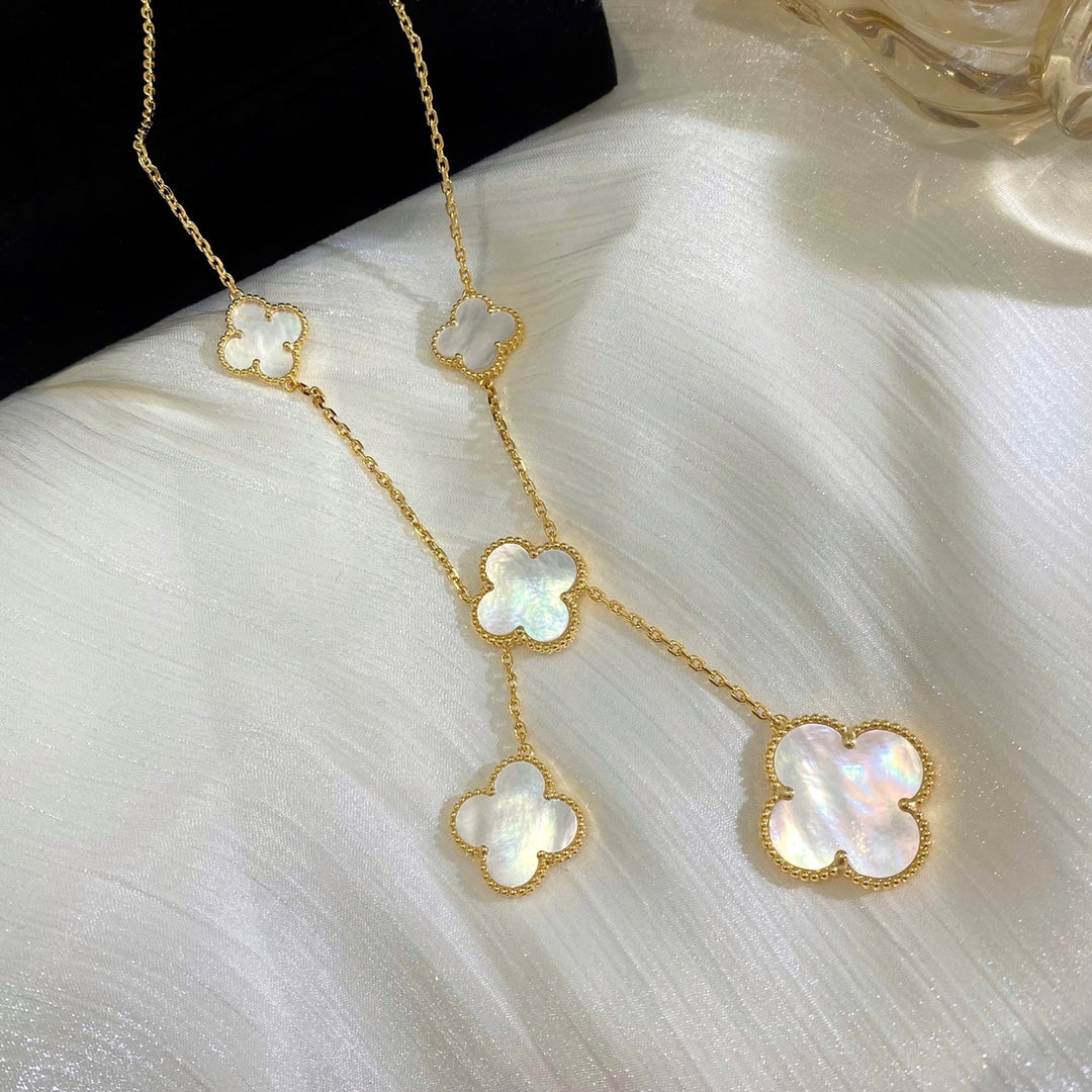 5XVA182K (High quality 6 flowers necklaces)