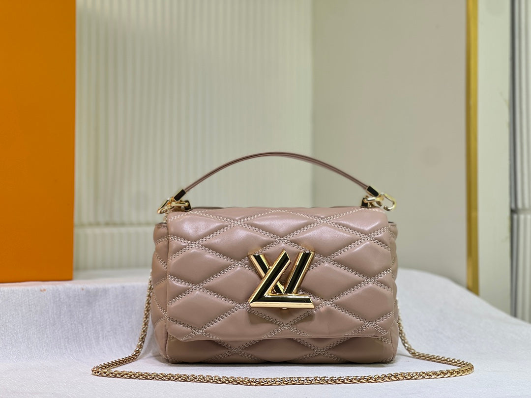 1XE406B Fashionable leather bag