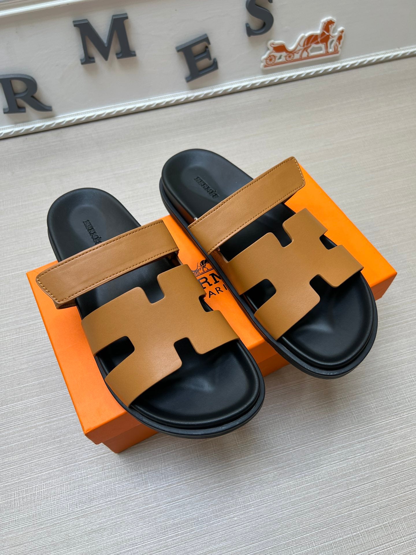 54H1Z    fashionslippers