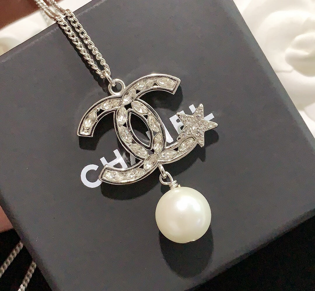 1YC18X  Fashionable high -quality Necklaces