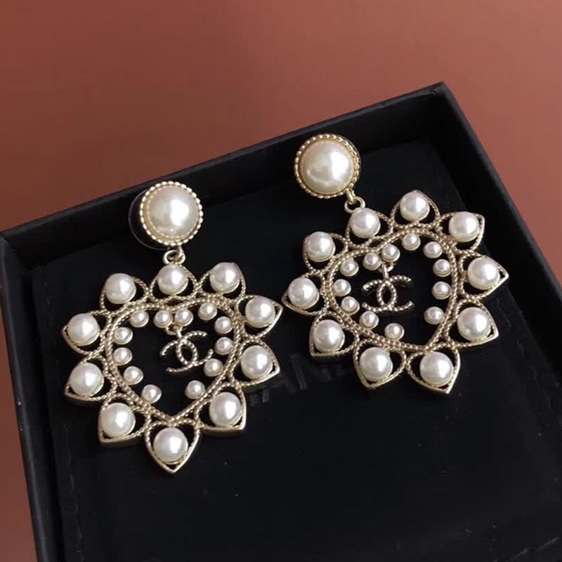 14C72E  Fashionable and high quality earrings