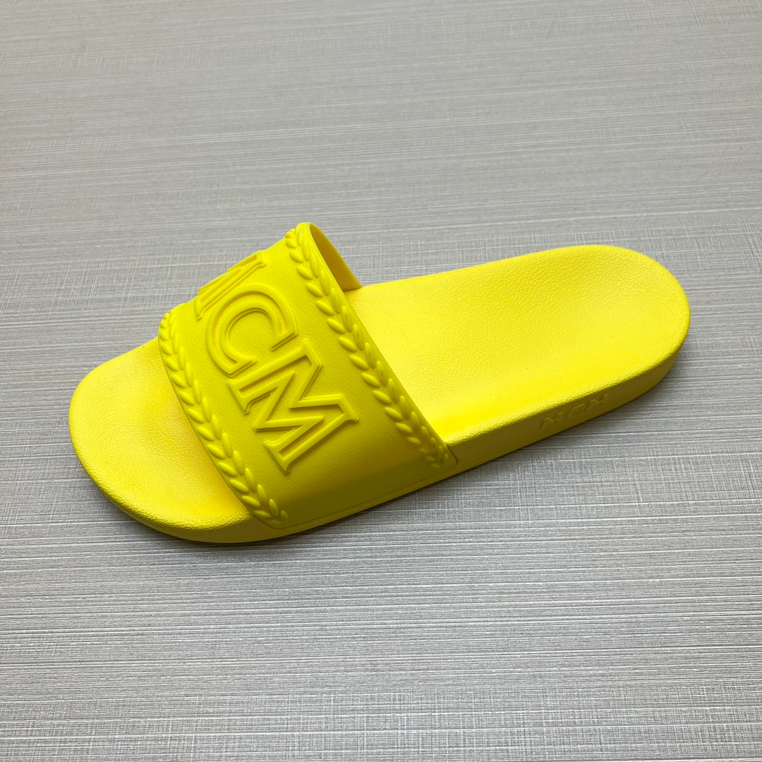 54M42Z    fashion  slippers