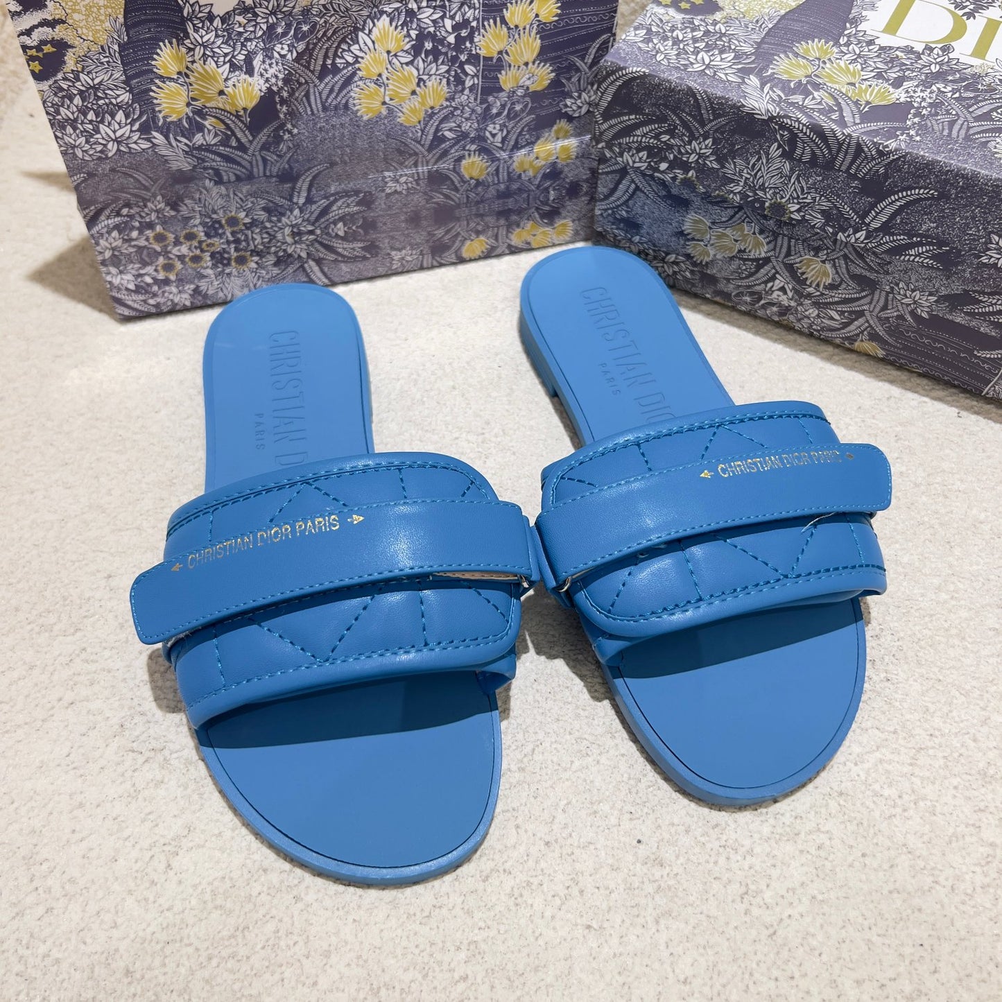 14D79Z  fashion Slippers