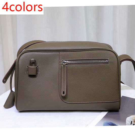 1XH69B (Fashionable leather bag )