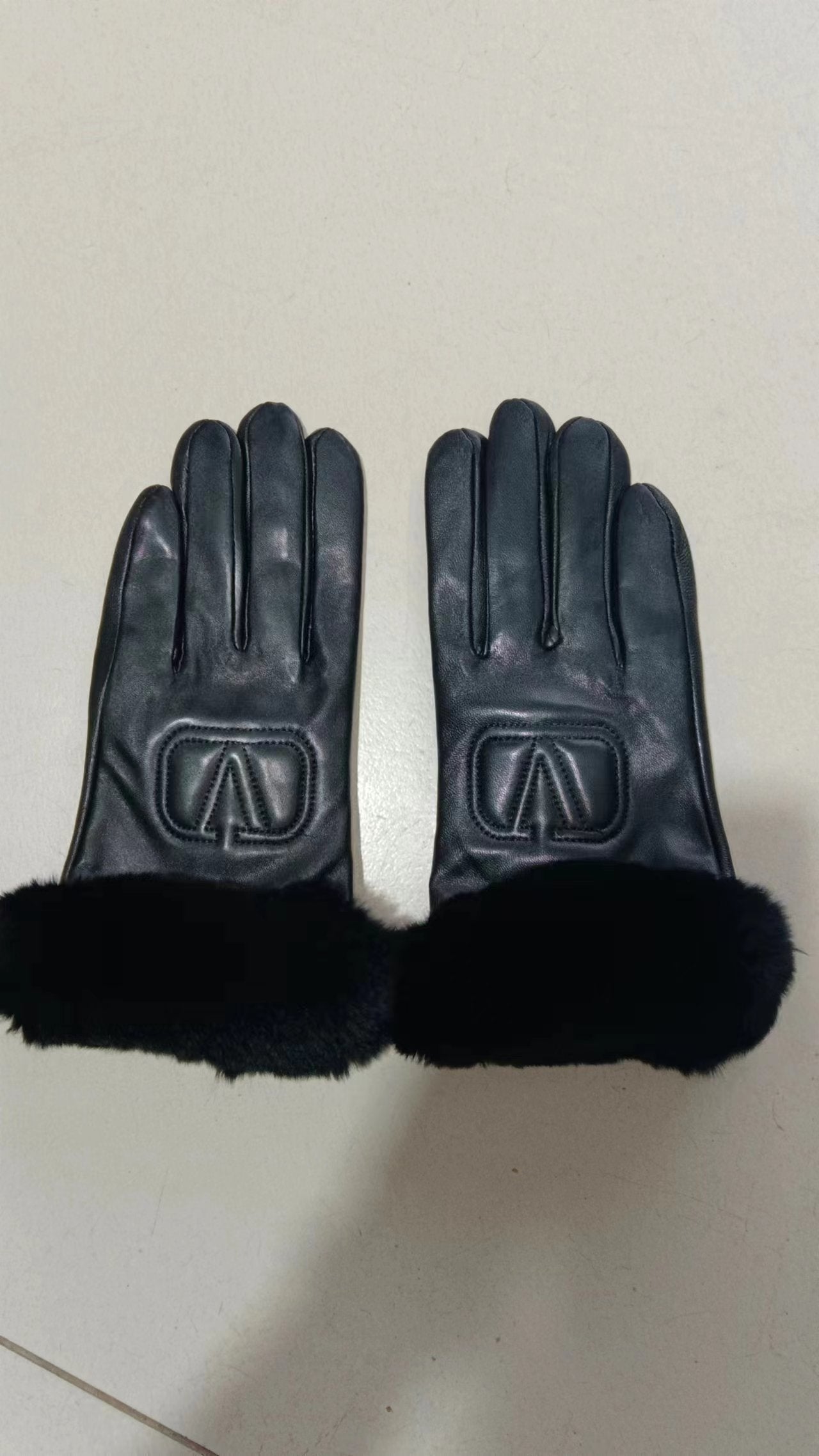 24VL111S   Fashion gloves