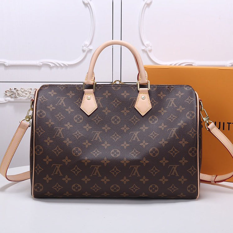 2E8B  Fashionable leather bag 