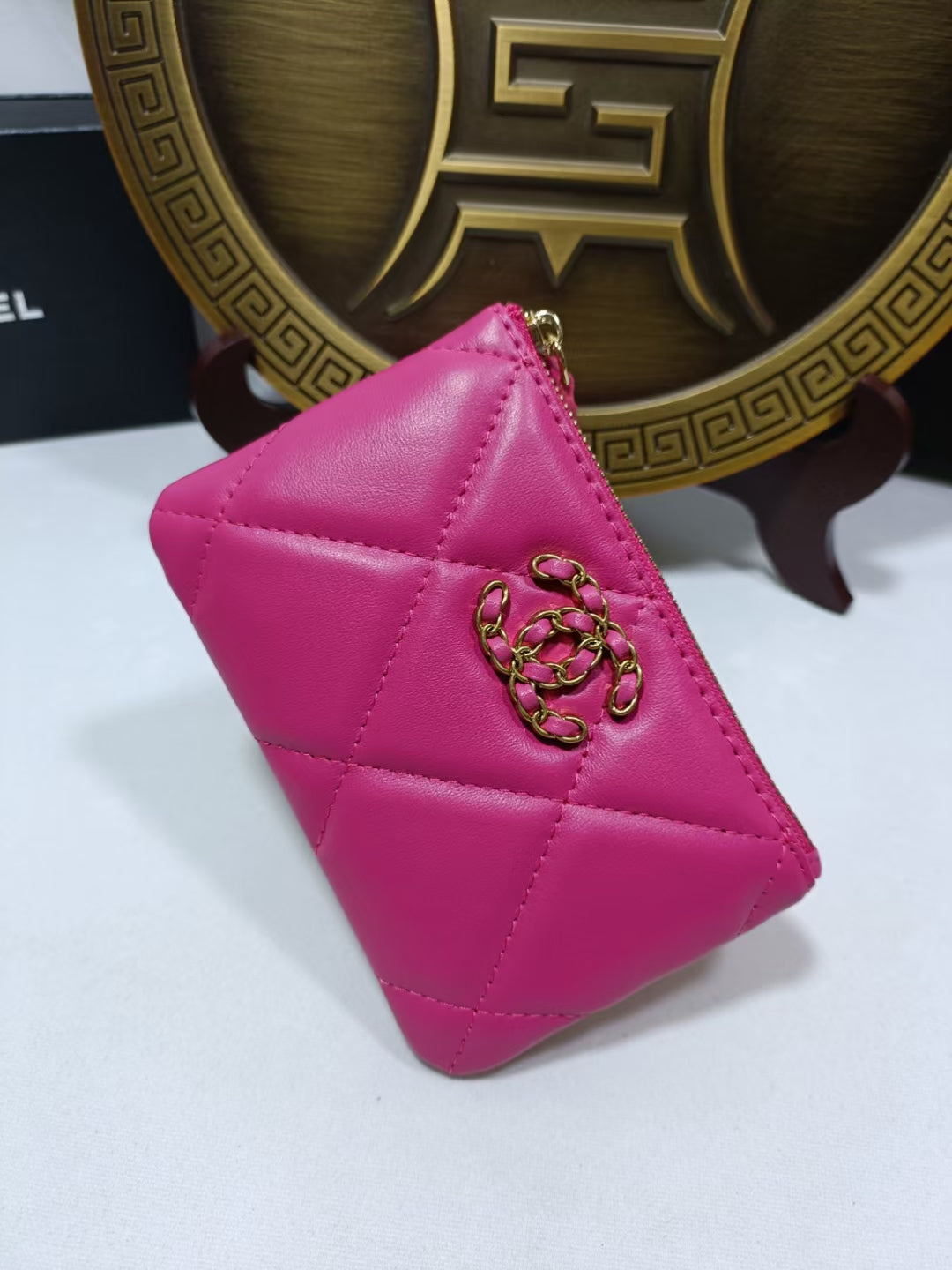 1XC104B  Fashionable leather wallets