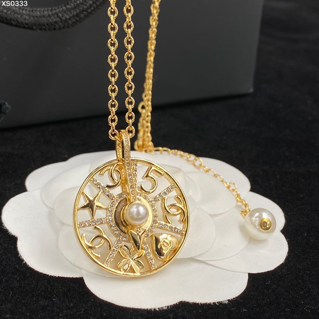 1YC43X  Fashionable high -quality Necklaces