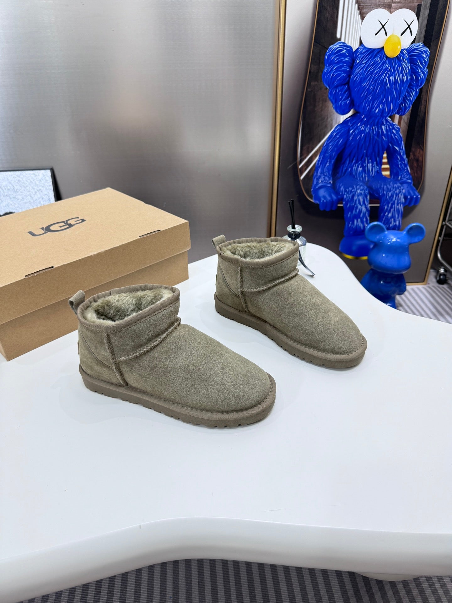 1LU10Z Fashionable snow boots