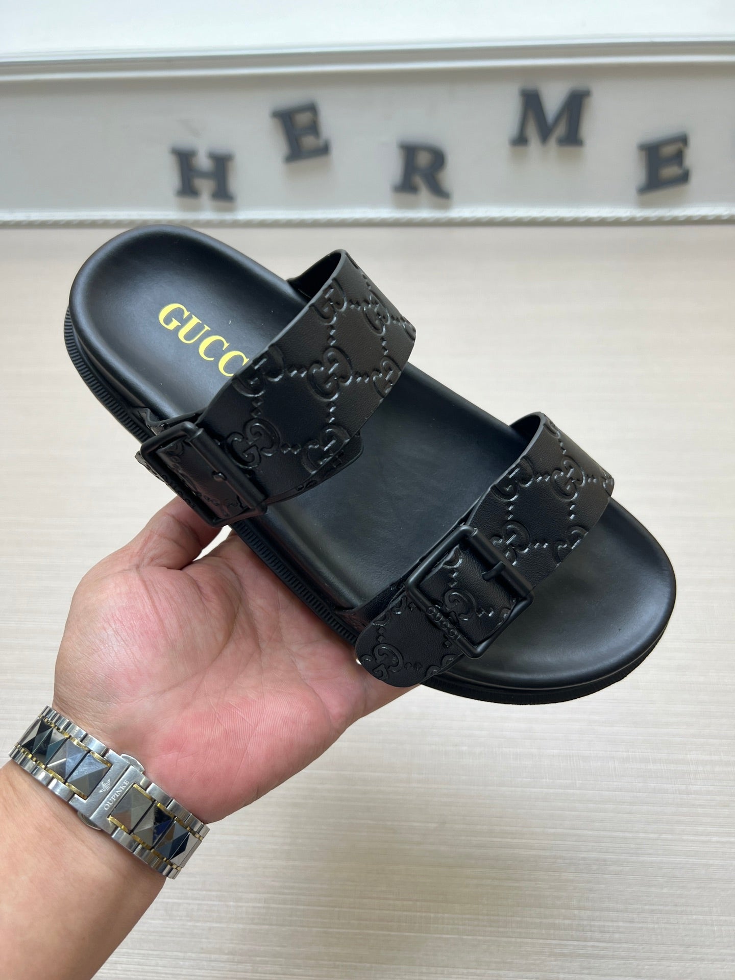 54B91Z  fashion 、 slippers