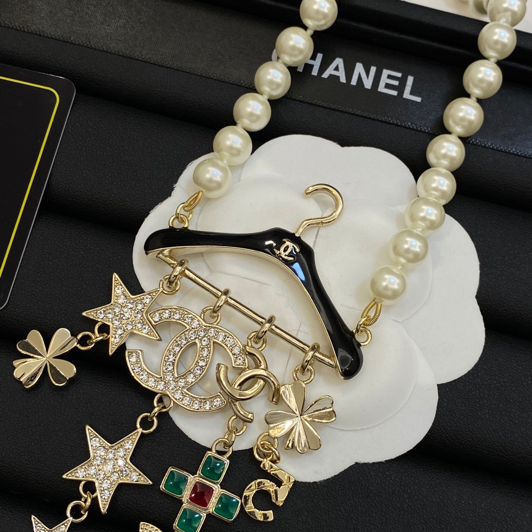 14C989X   Fashion Necklaces