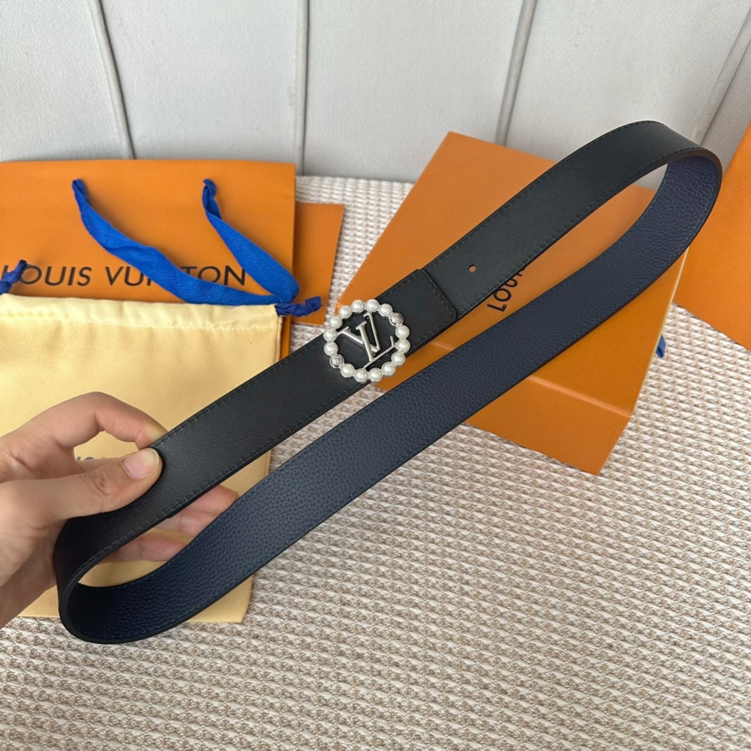 14E62P   (High quality leather belt With full package)