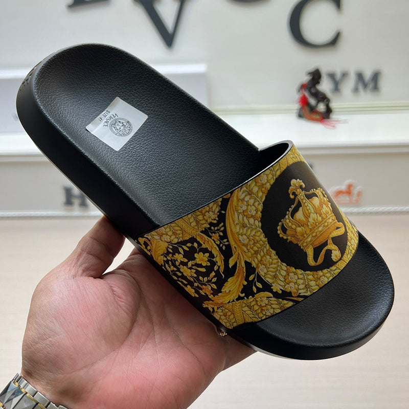 54V163Z    fashion  slippers