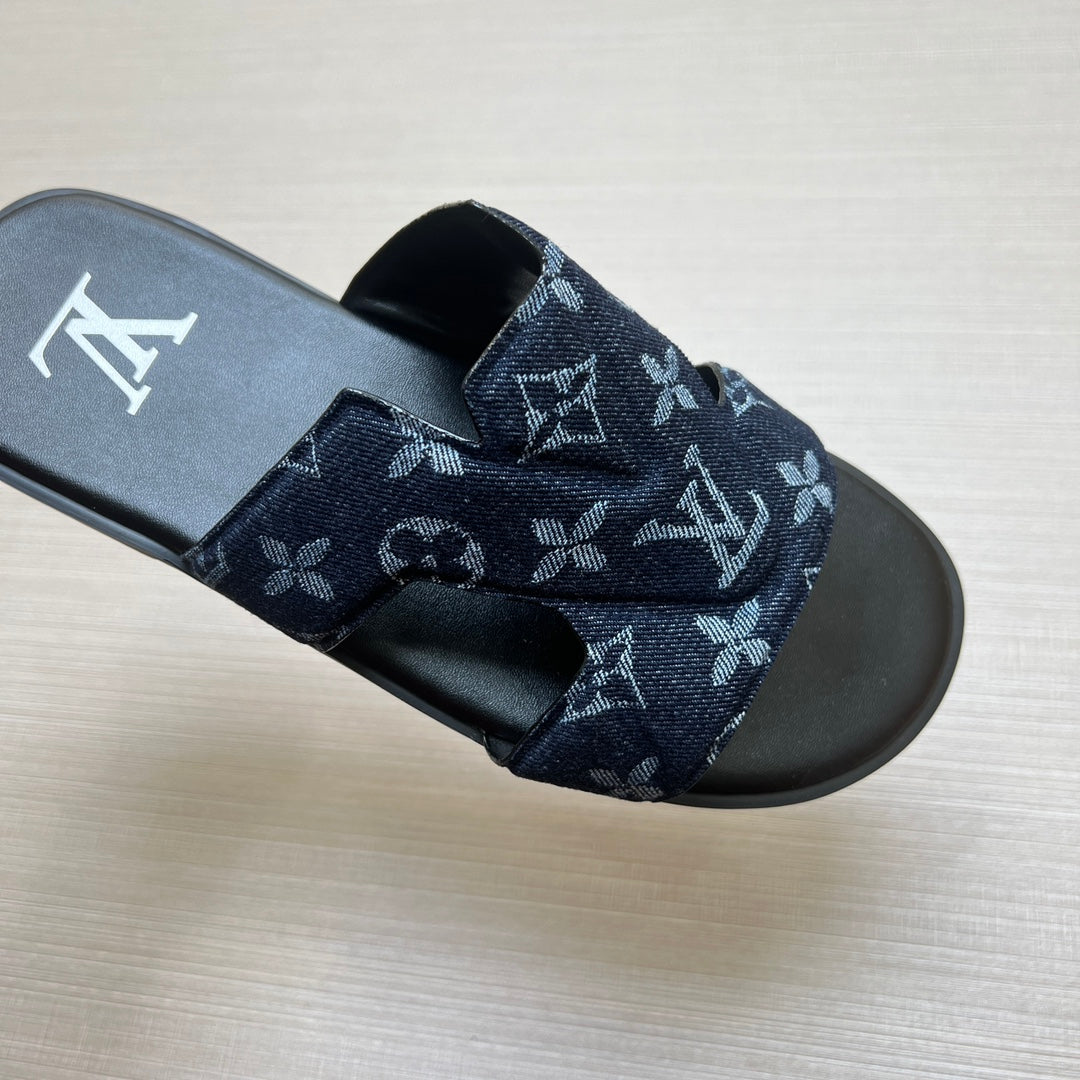 54E29Z   fashion  slippers