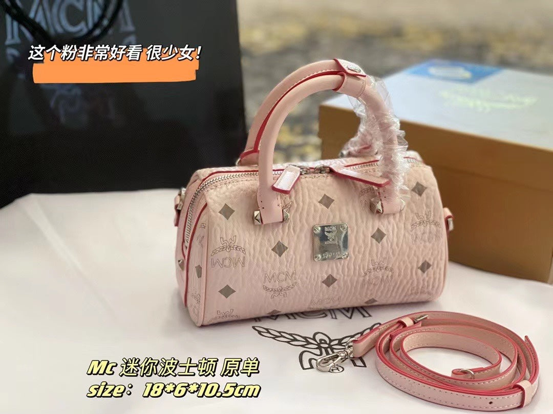 2XE142B  Fashionable leather bag 