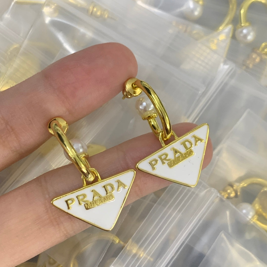 14PD818E   Fashion Earrings