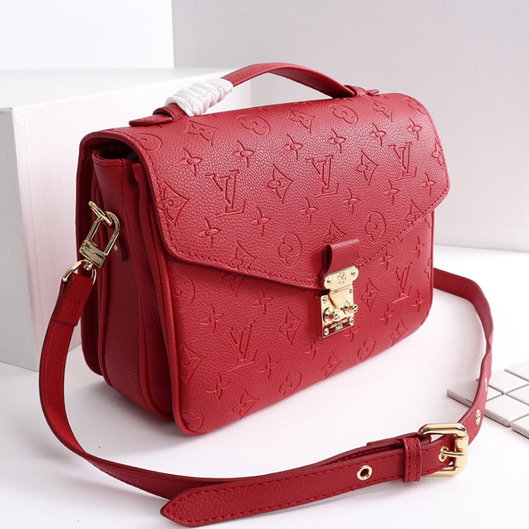 AE92B  Fashionable leather bag 