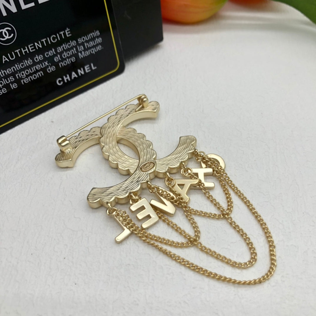 14C888X   Fashion Brooch